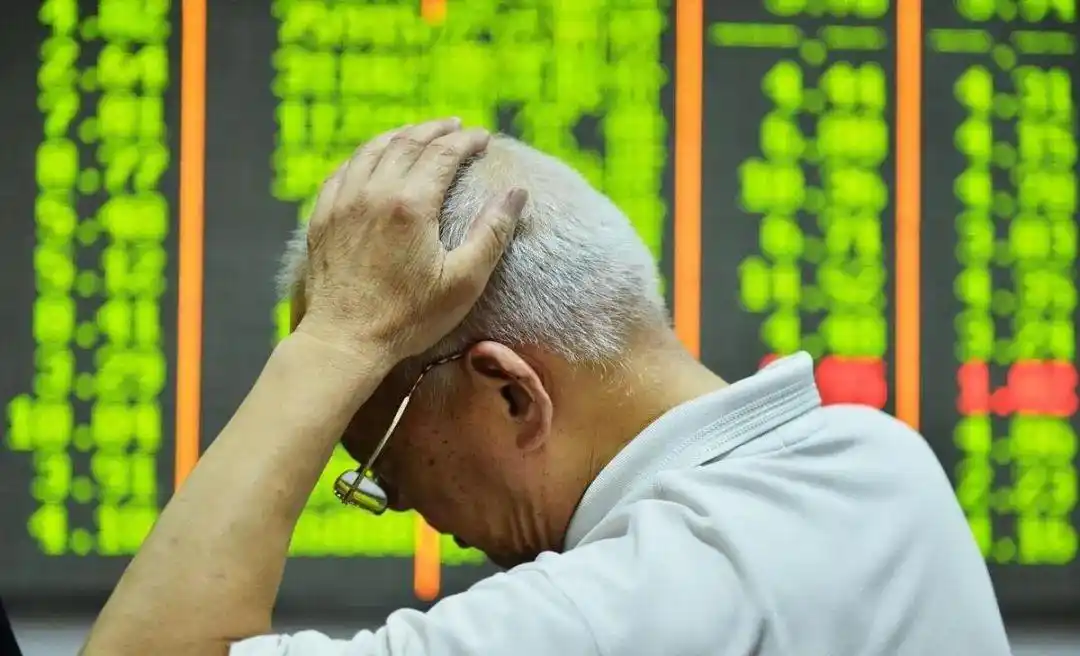 A股市场散户亏损原因_价值投资股民策略_炒股能赚钱吗
