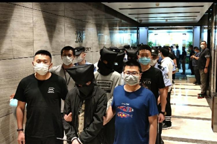 成渝联手破获特大网络诈骗案_炒股配资平台哪个好_老师指导配资炒股诈骗2000人3000万元