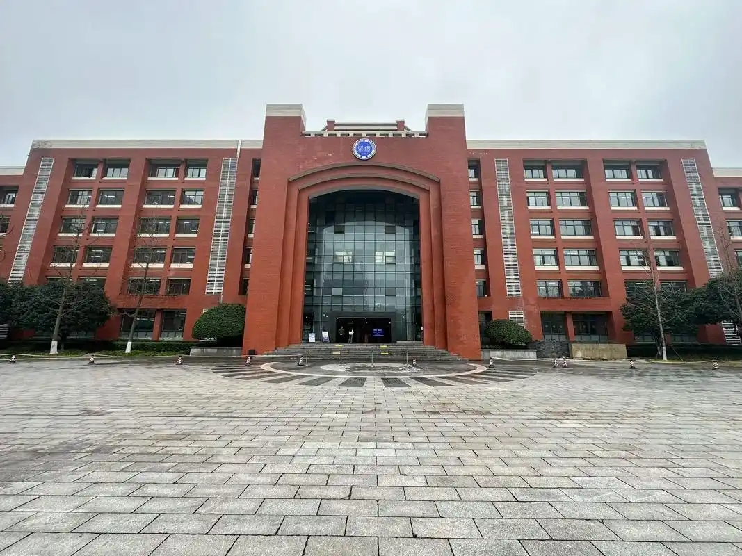 长沙教育现状与挑战_湖南长沙未来发展趋势_长沙升学率瓶颈