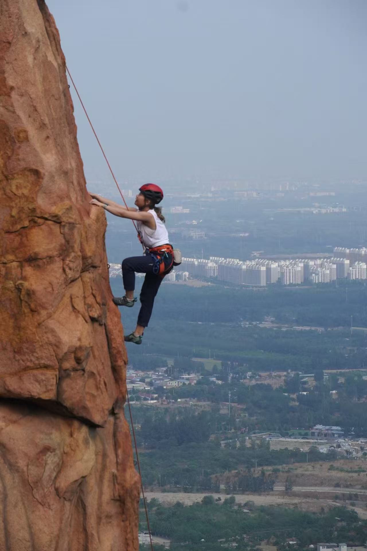 上海攀岩馆市场分析_攀岩运动趋势_北京攀岩馆数量增长