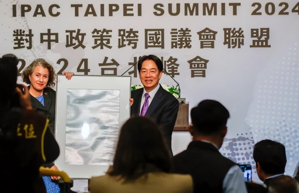 形势()()_岛内形势_尼内岛大逃杀steam名字