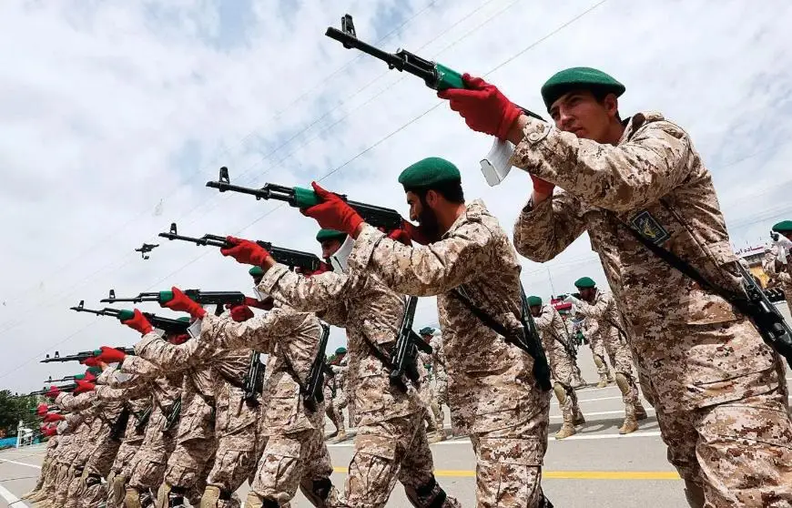 中国向伊朗赠送歼20模型_中美中东局势分析_中国国防形势