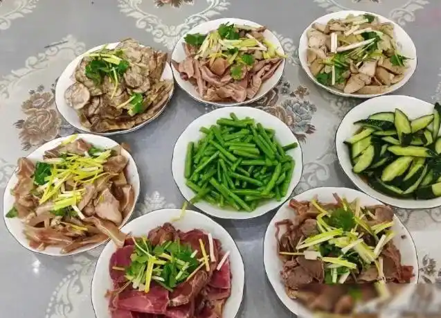 河南酒席凉菜图片大盘点，冬季宴席先上四荤四素